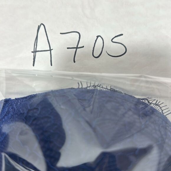 VICTORIA’S SECRET VERY SEXY STRAPPY BLUE PUSH UP BRA NWT 34C - Picture 9 of 9